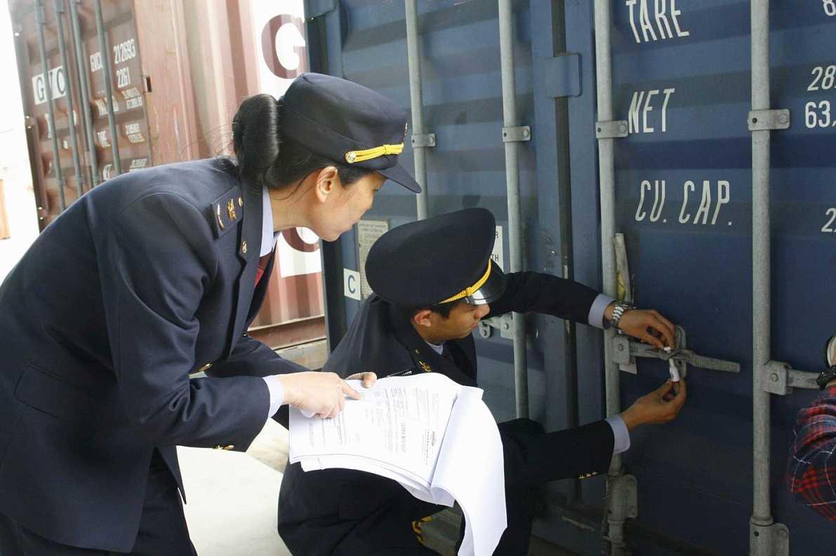 進(jìn)出口報(bào)關(guān)、報(bào)檢服務(wù)